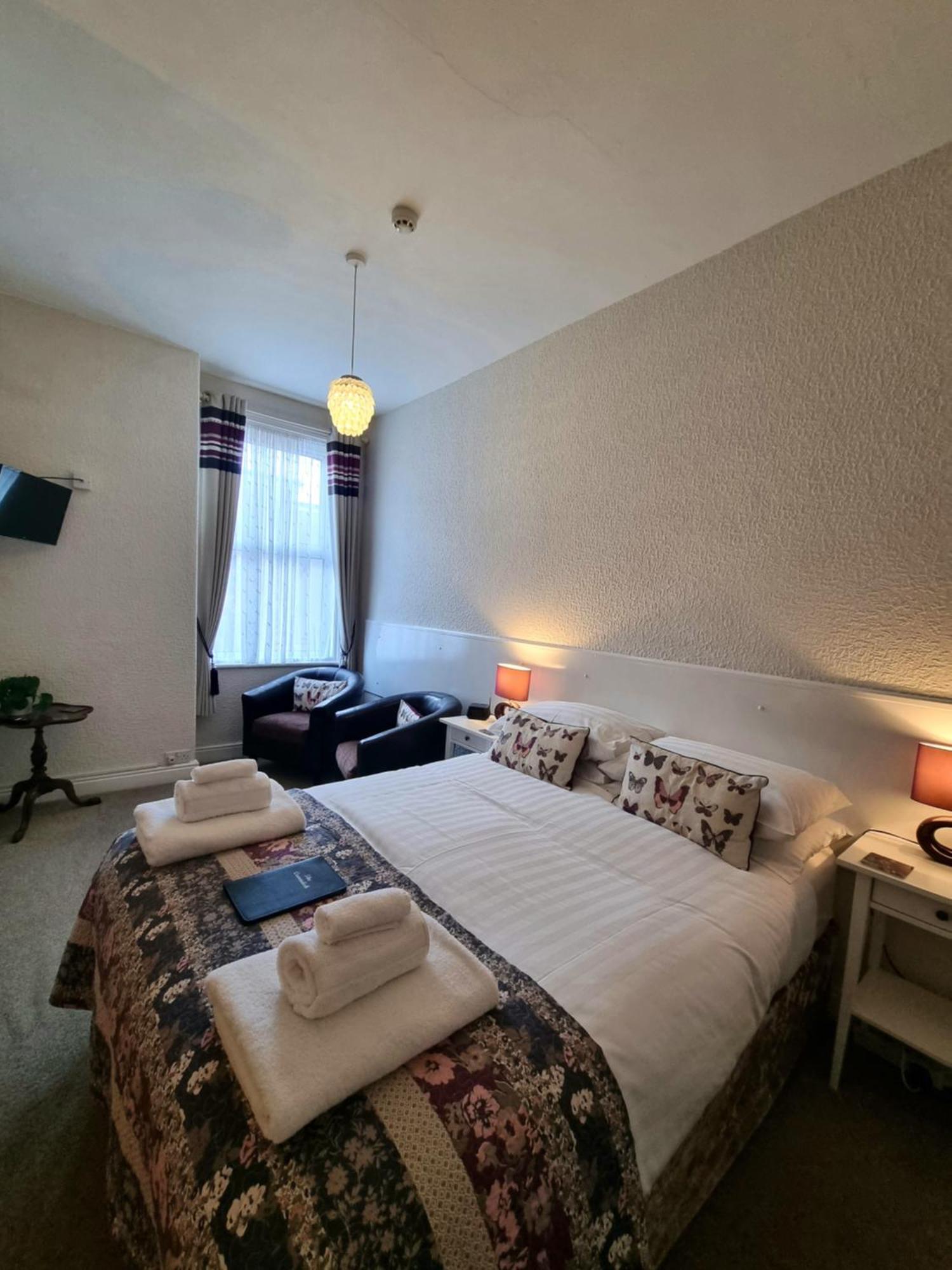 The Cavendish Hotel สการ์โบโรห์ ภายนอก รูปภาพ