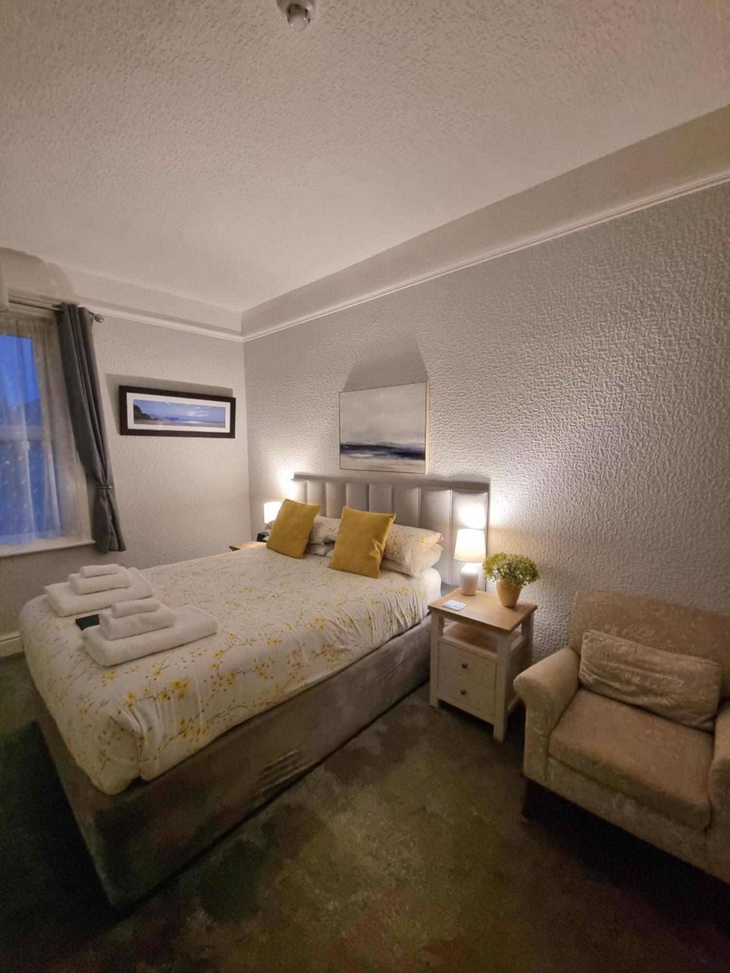 The Cavendish Hotel สการ์โบโรห์ ภายนอก รูปภาพ